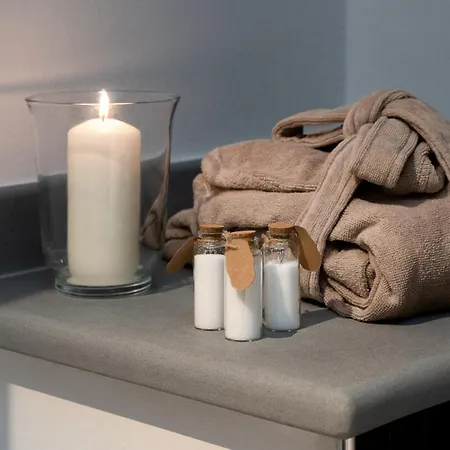 F1rst & Διαμέρισμα